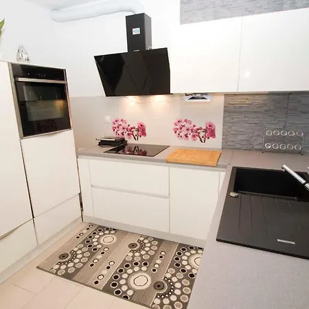 Apartment Maria *