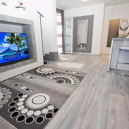 Apartment Maria *